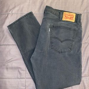 Levi’s 502 Taper Jeans